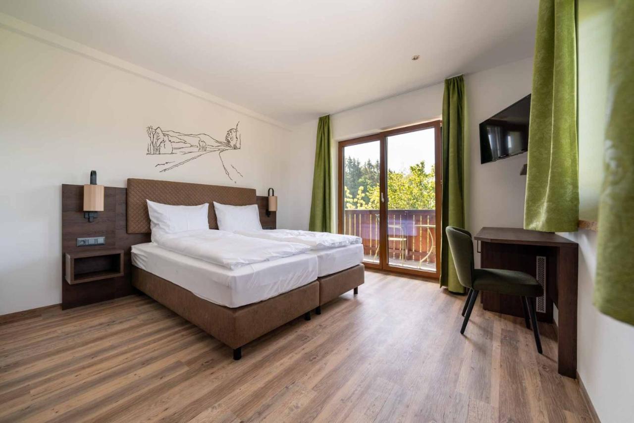 Gasthaus Hotel Beim Erich Oberhofen am Irrsee Екстер'єр фото